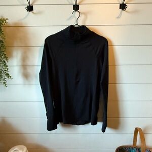 Under Armour Black Sweatshirt